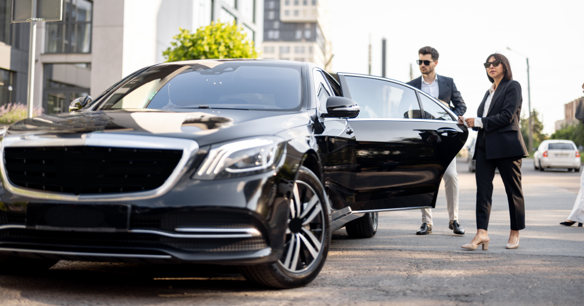 How do private transfer services ensure a comfortable and stress-free journey in Switzerland?